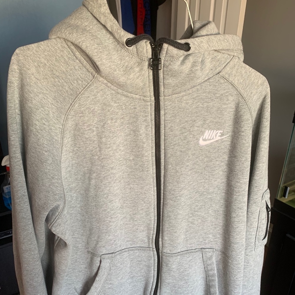 Nike sweatshirt